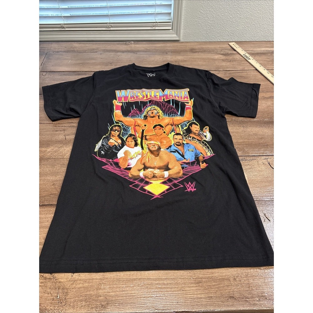 Retro WWE Wrestlemania T-Shirt Medium Ultimate Warrior Roddy Piper Jake Snake